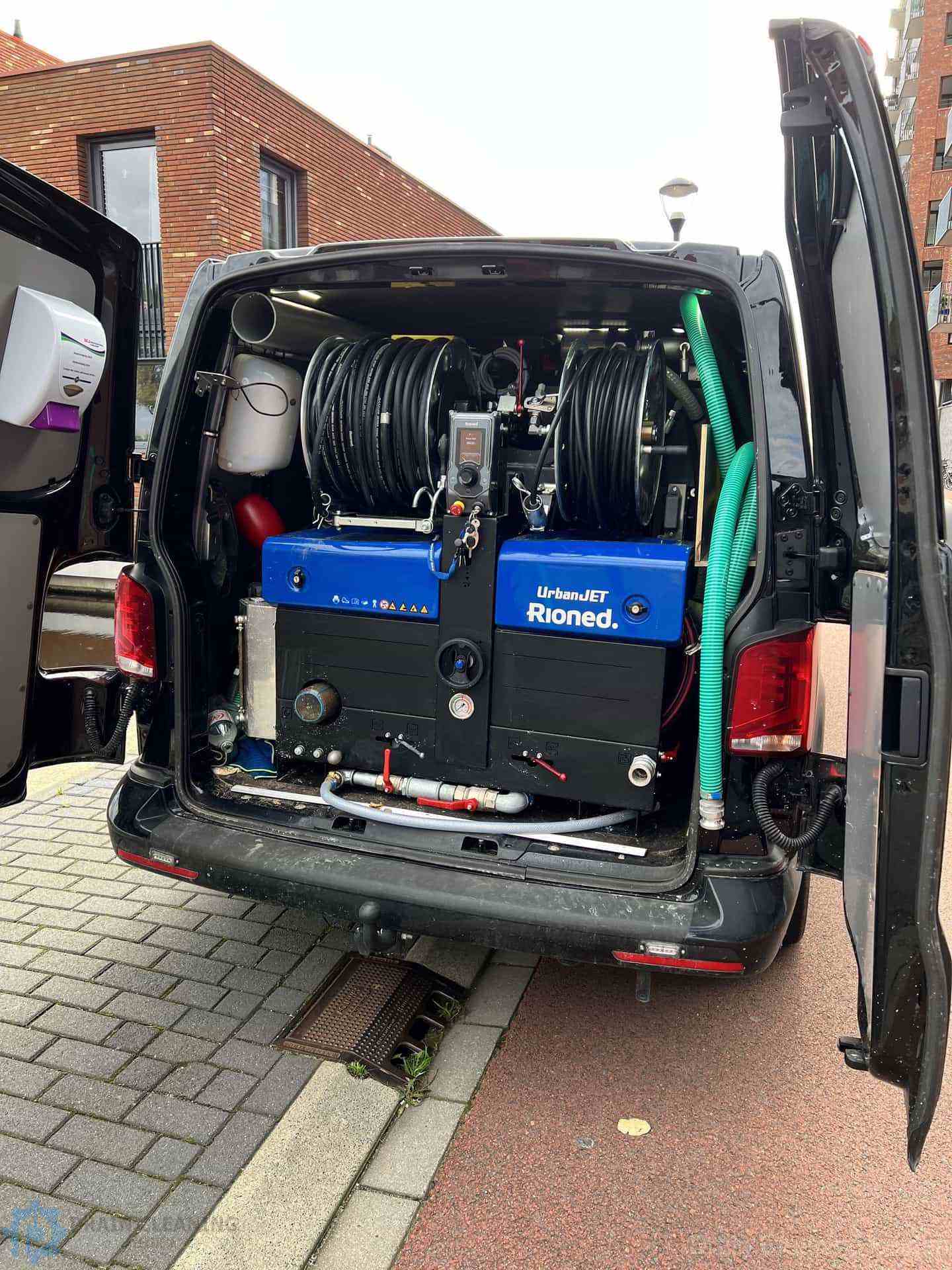 Leiden Unblocking service