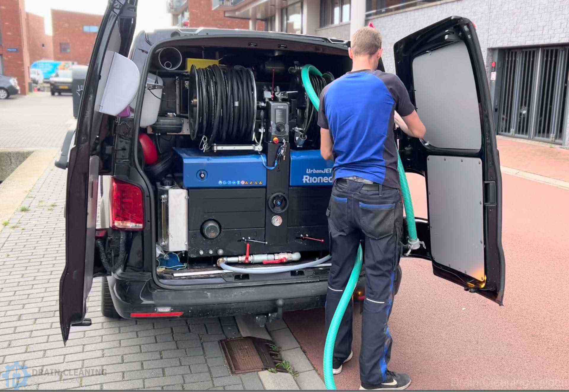 Sewer high pressure machine Leiden